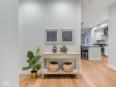 Foyer at 319 E 16th Street, Indianapolis, IN