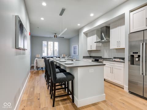 Photo of 319 E 16th Street, Indianapolis, IN