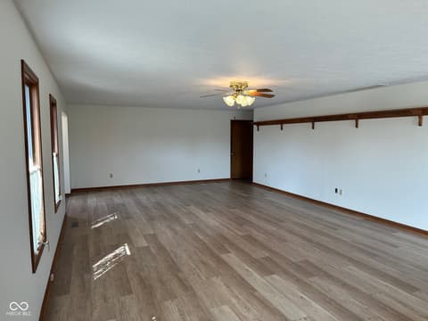 Photo of 390 Vinewood Drive N, Brownsburg, IN