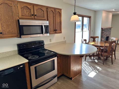 Photo of 390 Vinewood Drive N, Brownsburg, IN