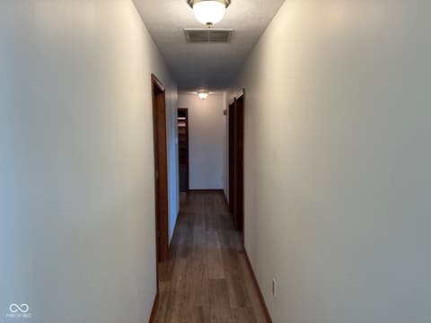 Photo of 390 Vinewood Drive N, Brownsburg, IN