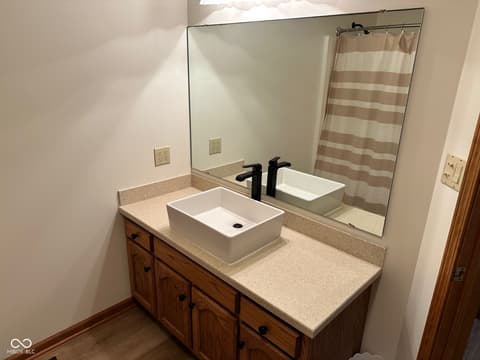 Photo of 390 Vinewood Drive N, Brownsburg, IN