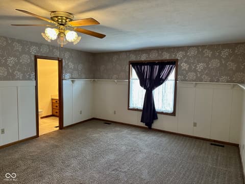 Photo of 390 Vinewood Drive N, Brownsburg, IN