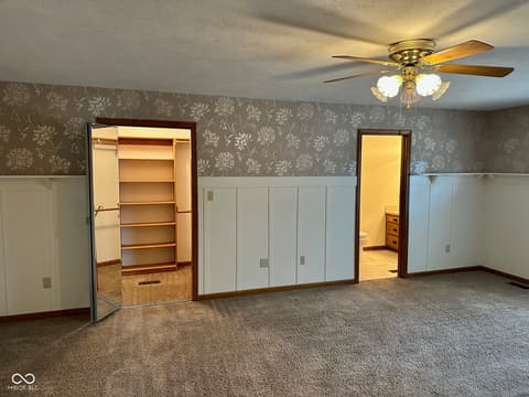 Photo of 390 Vinewood Drive N, Brownsburg, IN