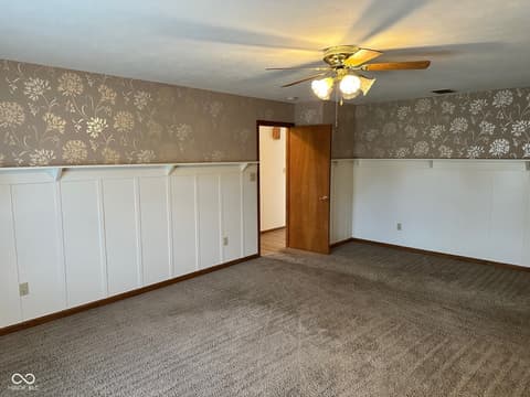 Photo of 390 Vinewood Drive N, Brownsburg, IN