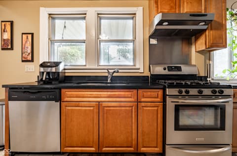 Photo of 675 Woodruff Place West Drive, Indianapolis, IN