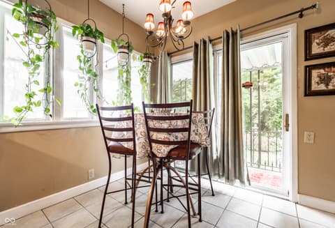 Photo of 675 Woodruff Place West Drive, Indianapolis, IN