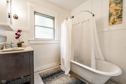 Photo of 675 Woodruff Place West Drive, Indianapolis, IN