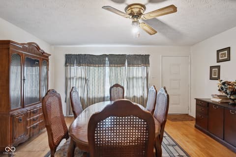 Dining room at 412 Ridgeview Drive, Salem, IN