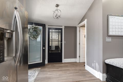 Foyer at 609 Jefferson Street, Covington, IN
