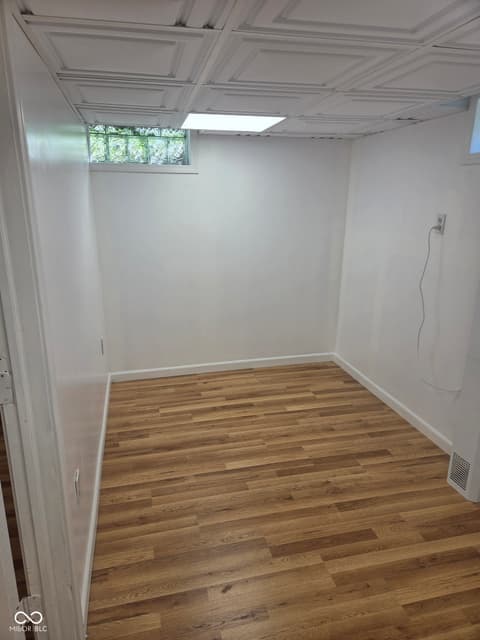 Home office at 4109 W Horseshoe Drive, Muncie, IN