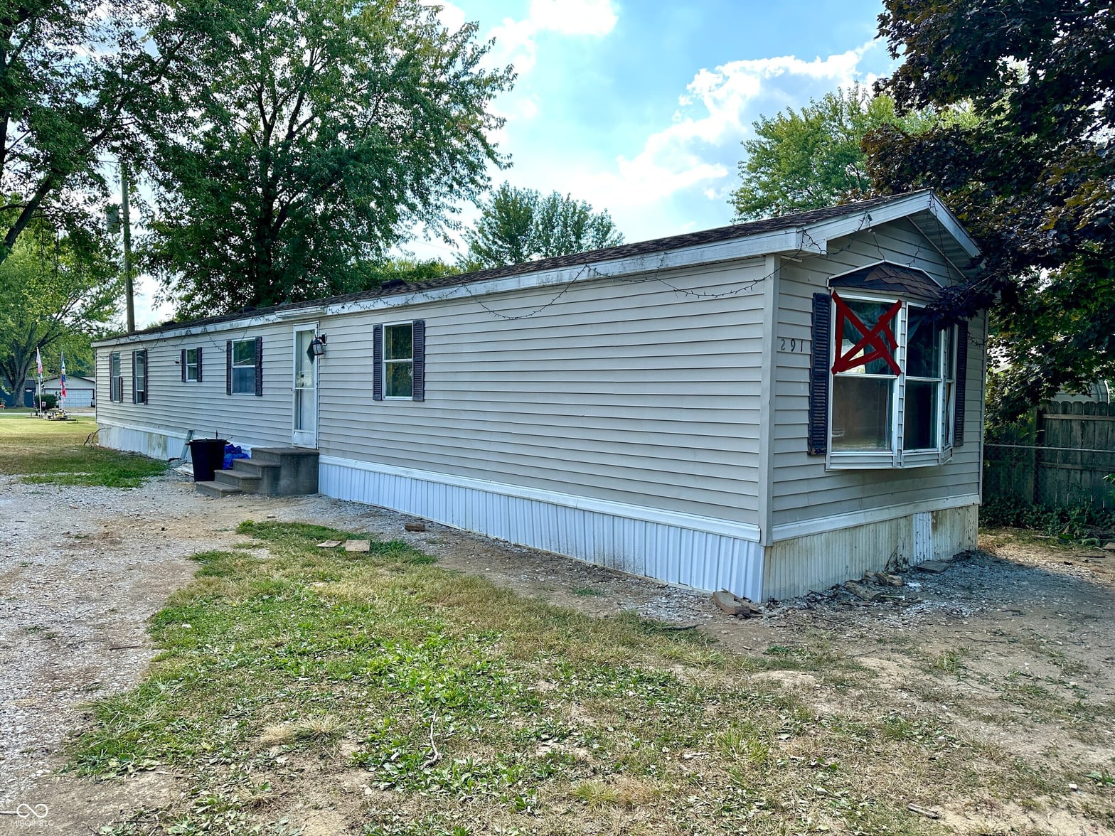 Side exterior at 71 Bubble Loo Road, Cloverdale, IN