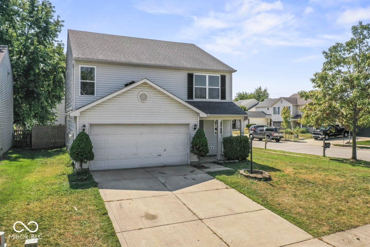 Front exterior at 11925 Sapling Circle, Noblesville, IN
