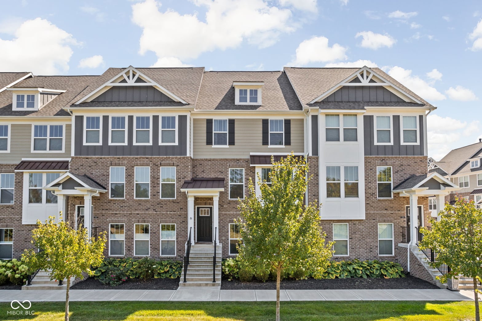 Photo of 1208 Chapman Drive, Westfield, IN