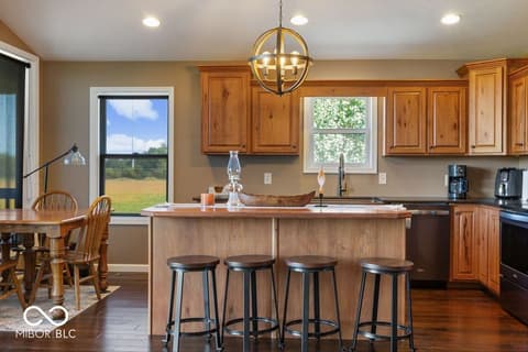 Photo of 434 S County Road 1125 East, Seymour, IN