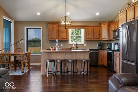 Photo of 434 S County Road 1125 East, Seymour, IN