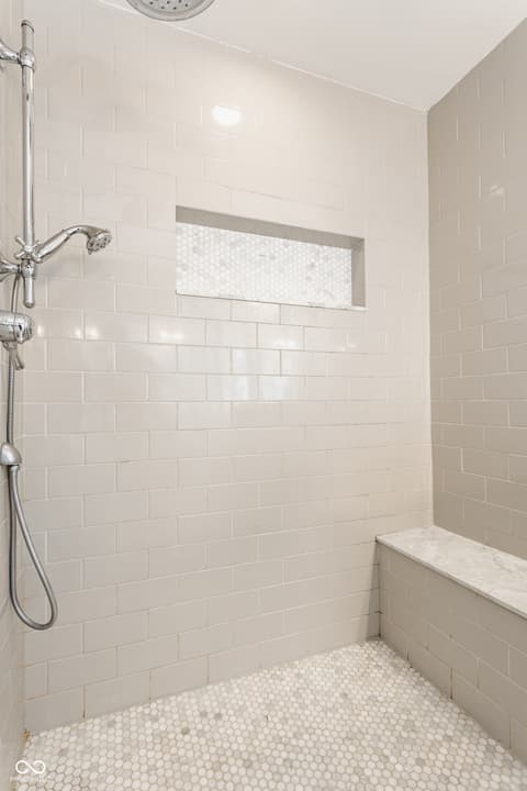 Photo of 13802 Four Seasons Way, Carmel, IN