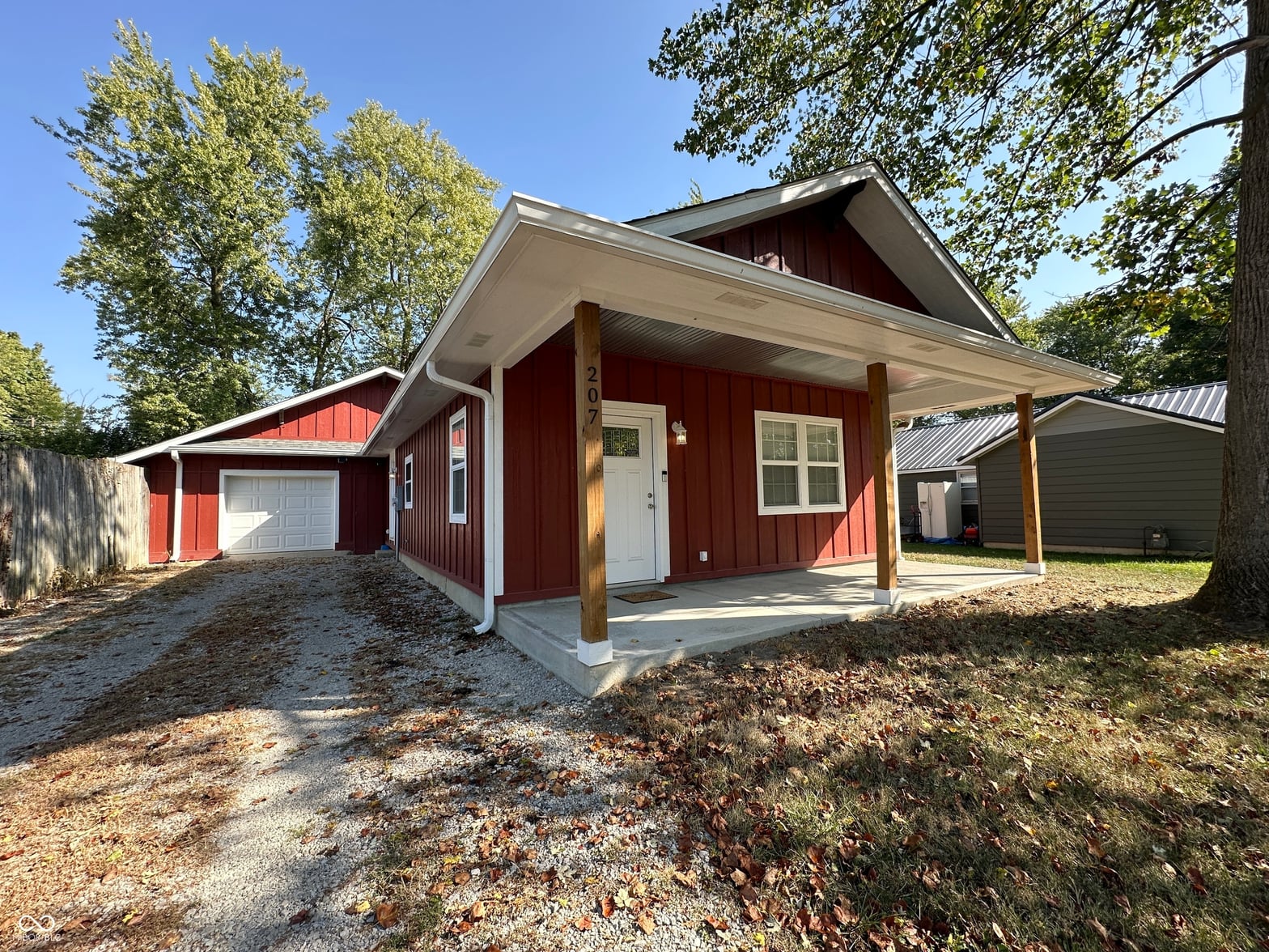 Photo of 207 E College Street, Bainbridge, IN