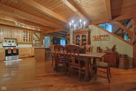 Dining room at 9007 E Agate Avenue, Nashville, IN