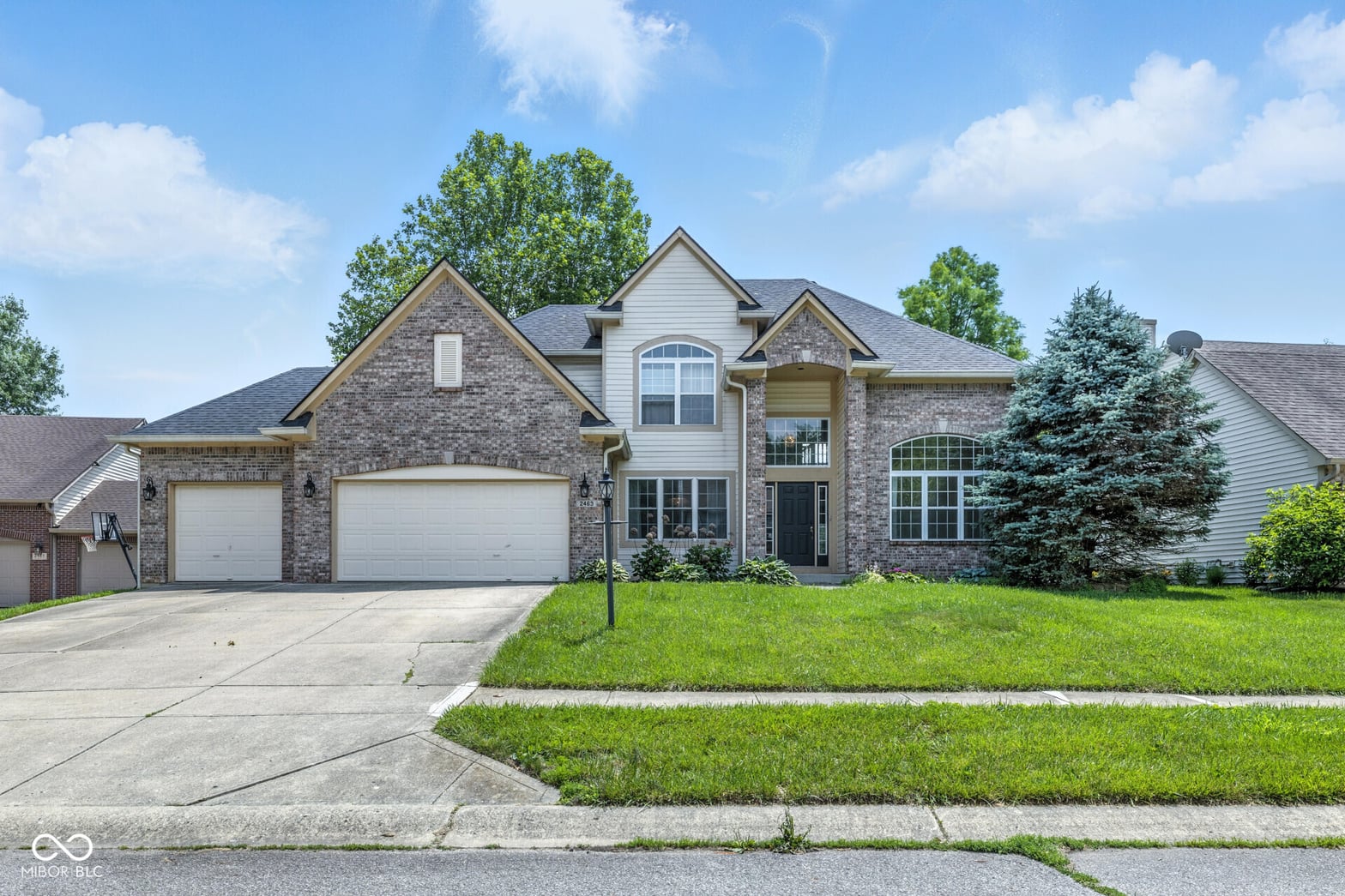 Photo of 2463 Kettering Way, Indianapolis, IN
