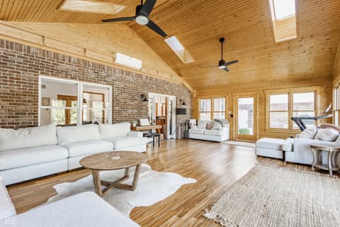 Photo of 1546 E Osprey Drive, Greenfield, IN