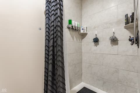 Photo of 1546 E Osprey Drive, Greenfield, IN
