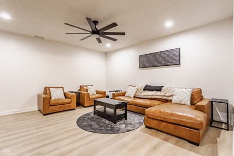 Photo of 1546 E Osprey Drive, Greenfield, IN