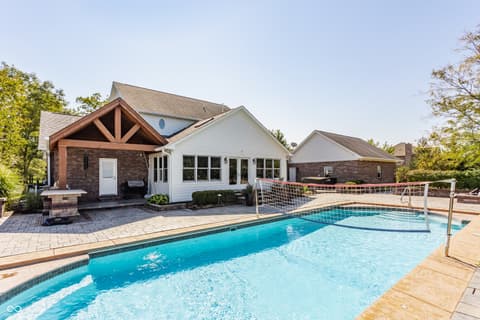 Photo of 1546 E Osprey Drive, Greenfield, IN