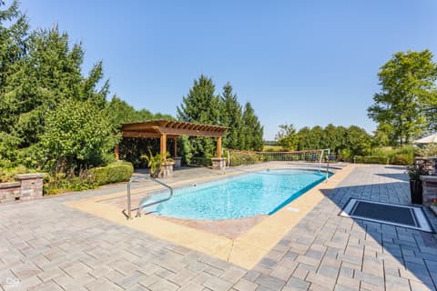 Photo of 1546 E Osprey Drive, Greenfield, IN