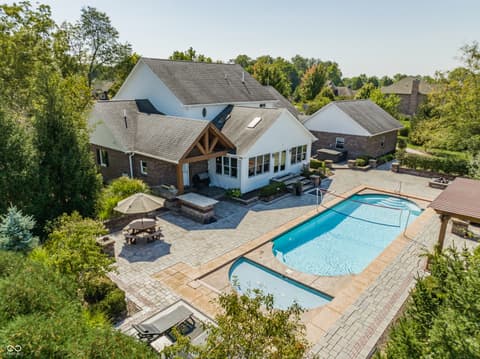 Photo of 1546 E Osprey Drive, Greenfield, IN