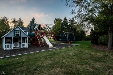 Photo of 1546 E Osprey Drive, Greenfield, IN