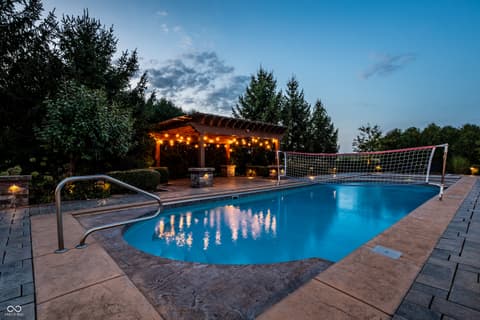 Photo of 1546 E Osprey Drive, Greenfield, IN