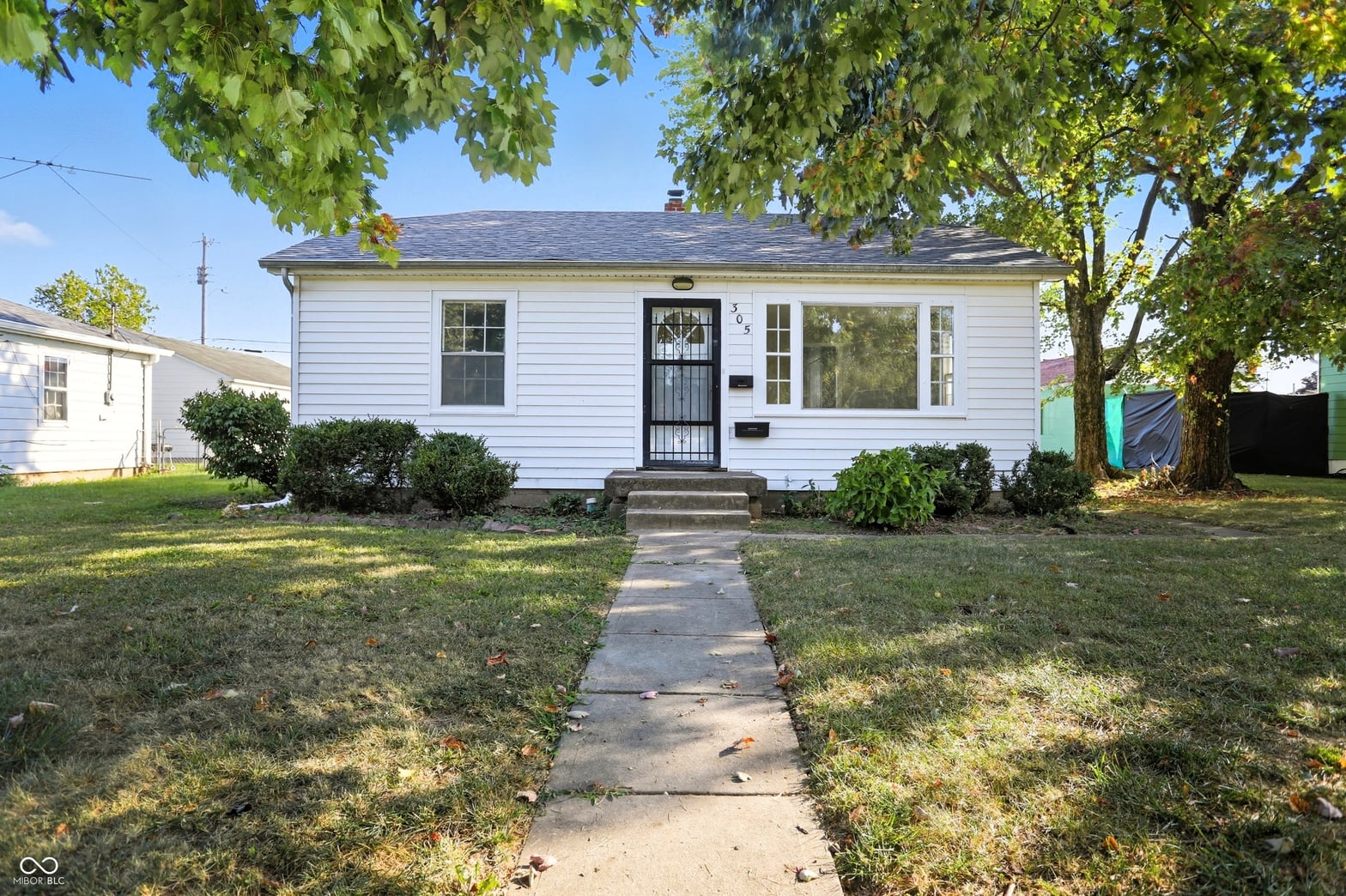 Front exterior at 305 Mohawk Street, Anderson, IN