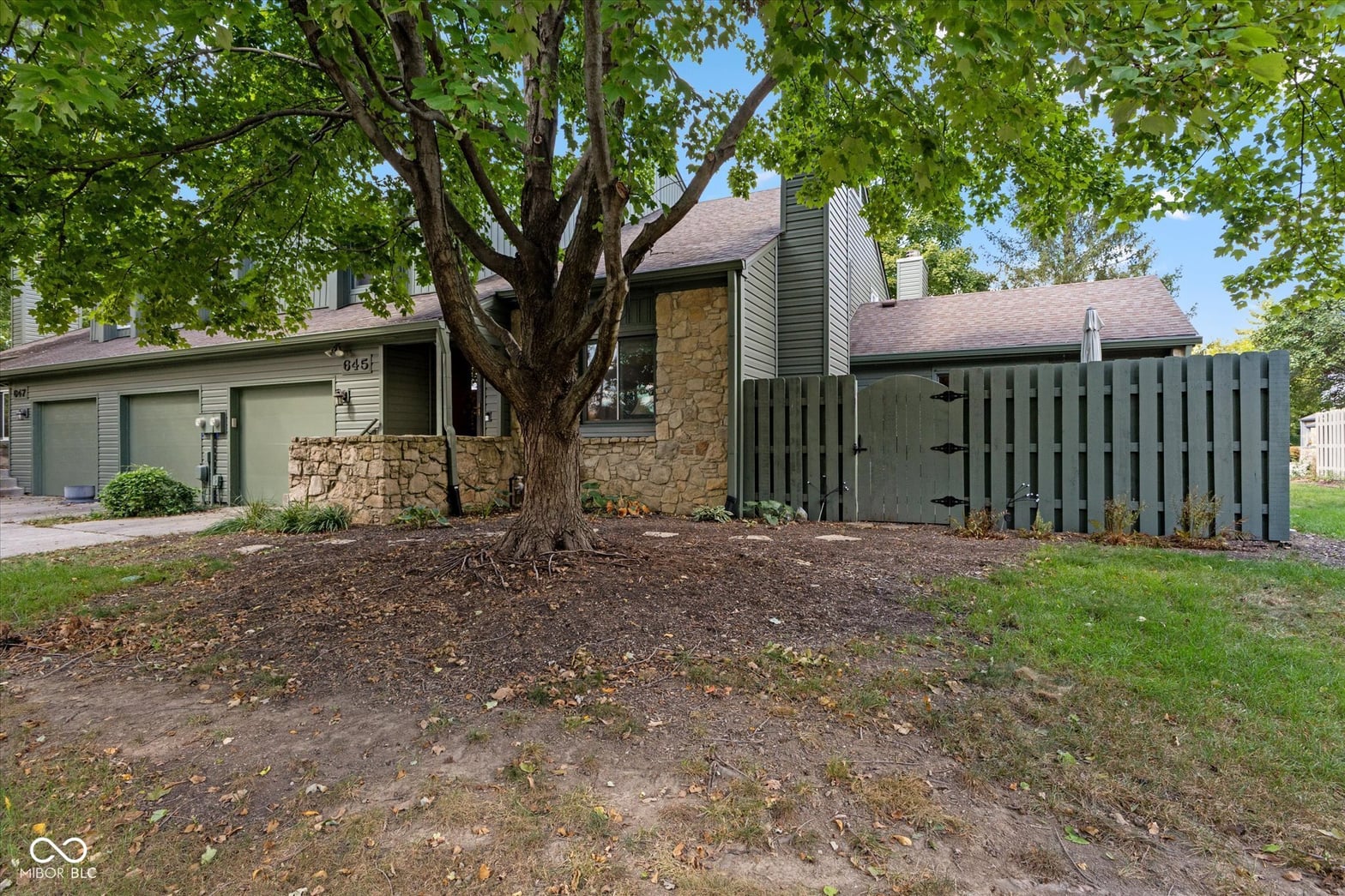 Photo of 645 Conner Creek Drive, Fishers, IN