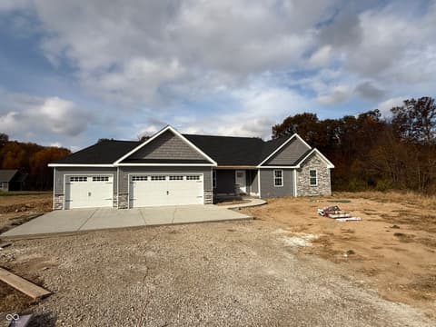 2532 W Grubb Lane