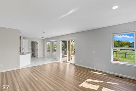 Photo of 7975 Meadow Bend Circle, Indianapolis, IN
