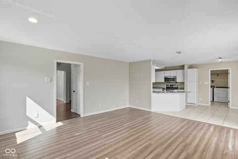 Photo of 7975 Meadow Bend Circle, Indianapolis, IN