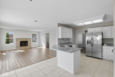 Photo of 7975 Meadow Bend Circle, Indianapolis, IN