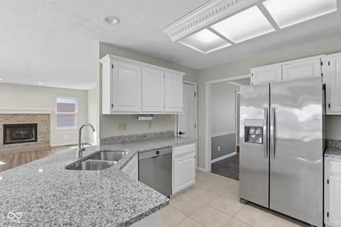 Photo of 7975 Meadow Bend Circle, Indianapolis, IN