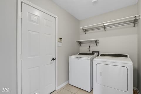 Photo of 7975 Meadow Bend Circle, Indianapolis, IN