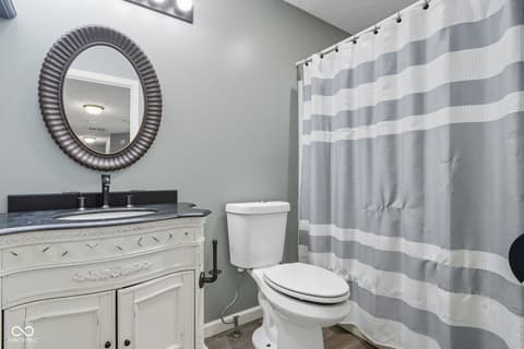 Photo of 7975 Meadow Bend Circle, Indianapolis, IN