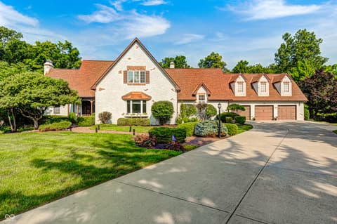 6737 La Tour Circle
