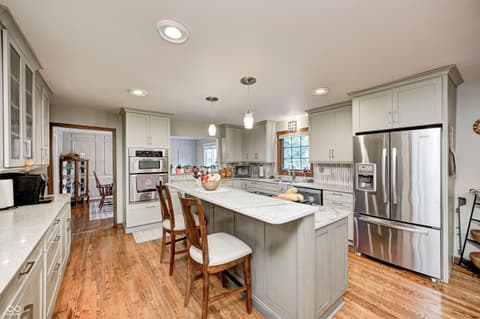 Photo of 6737 La Tour Circle, Indianapolis, IN