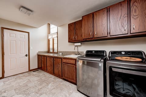 Photo of 6737 La Tour Circle, Indianapolis, IN