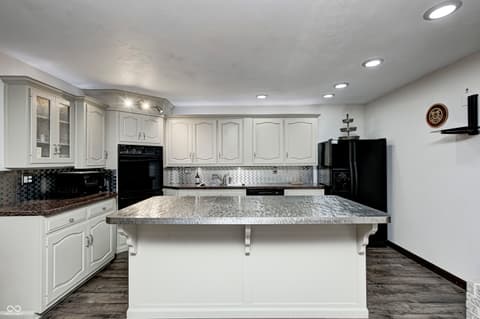 Photo of 6737 La Tour Circle, Indianapolis, IN