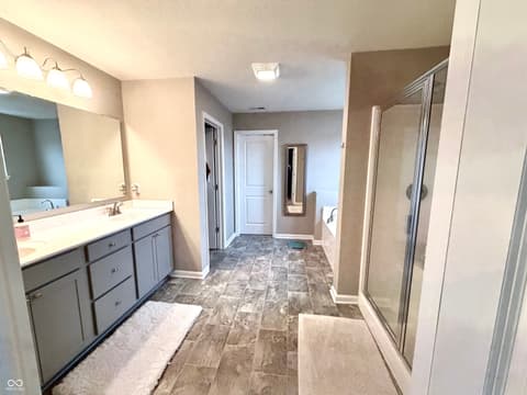 Primary bathroom at 6603 Laredo Drive, McCordsville, IN