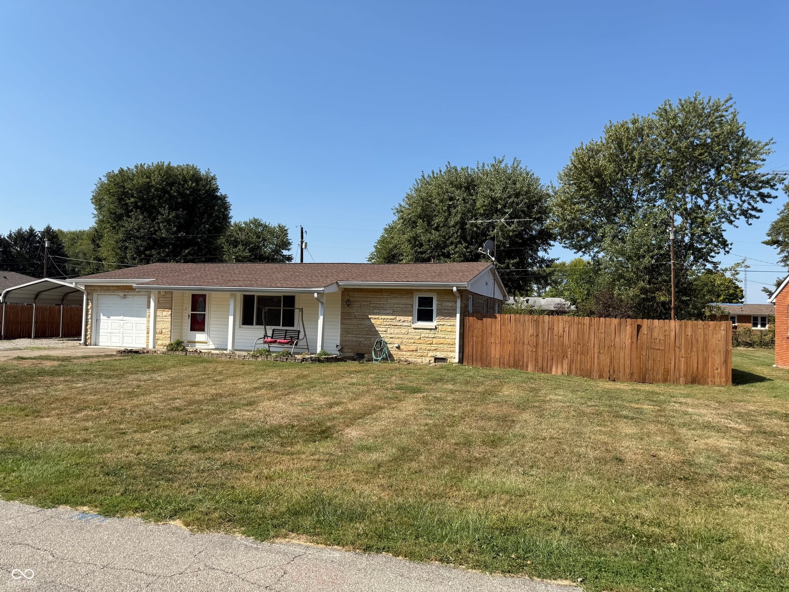 Front exterior at 9632 5th Street, Taylorsville, IN