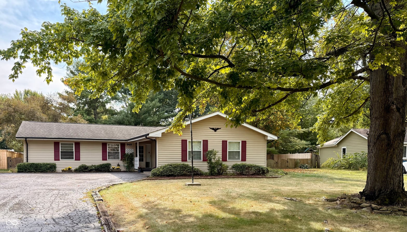 Front exterior at 949 Nantucket Drive, Cicero, IN