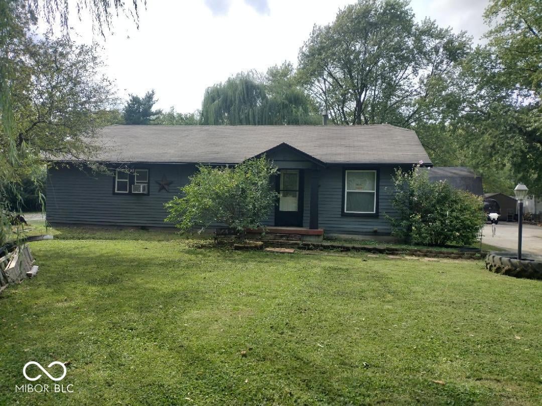 Photo of 8825 N 300 E, Morristown, IN