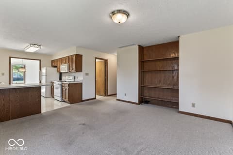 Photo of 1030 Woodridge, Brownsburg, IN